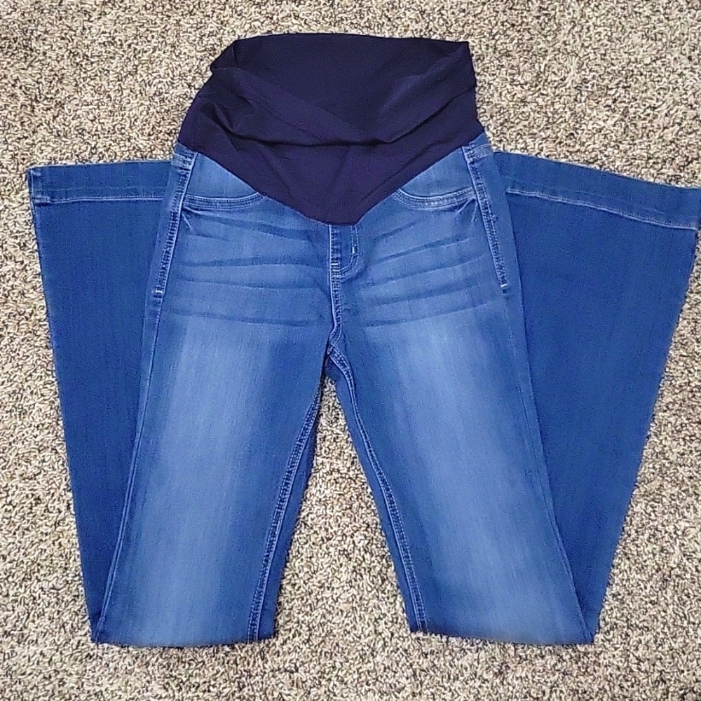 Maternity, super soft & adorable jeans! PinkBlush small, stretchy